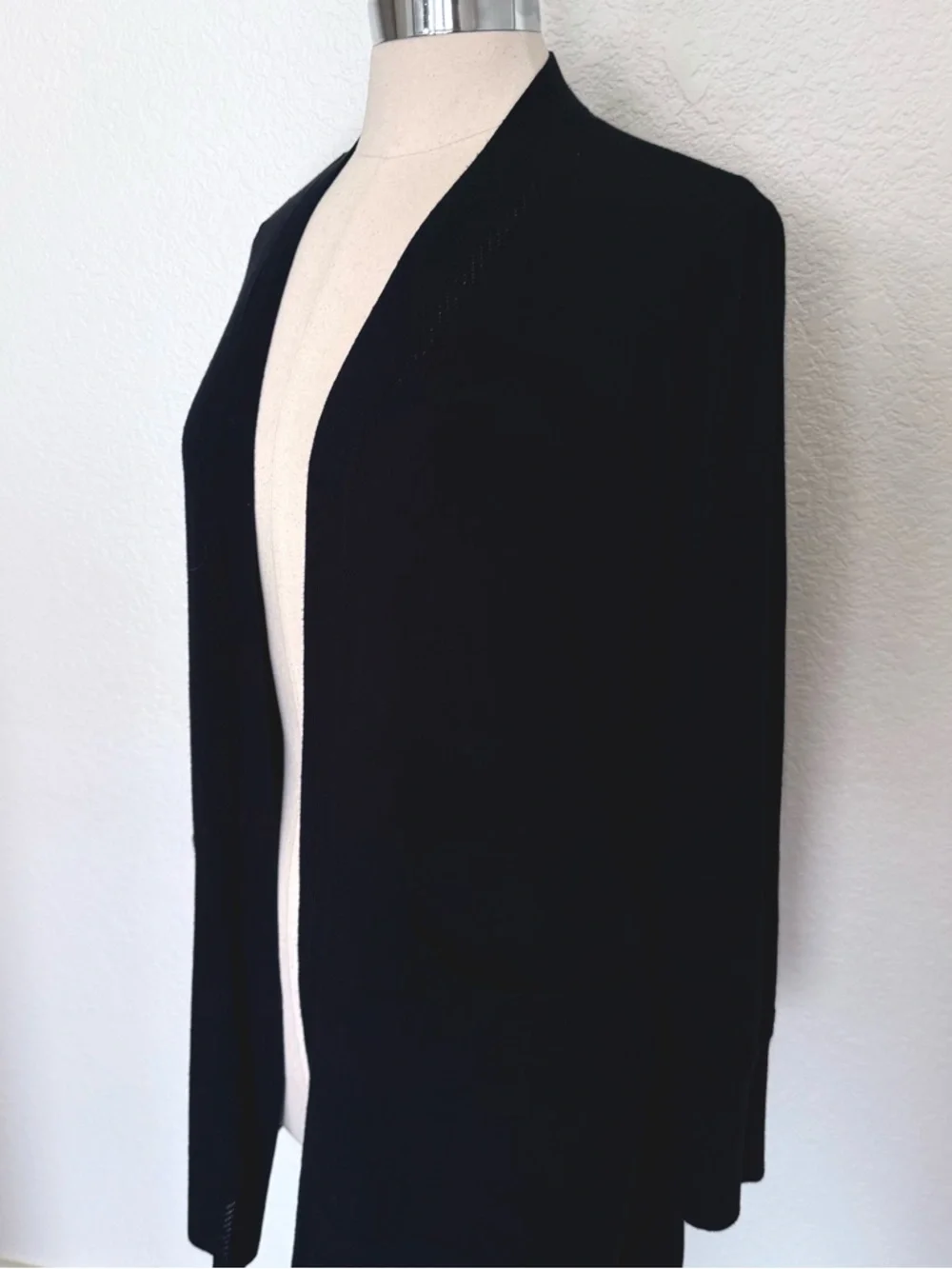 Chico’s Travelers Open Cardigan Size 2 Black